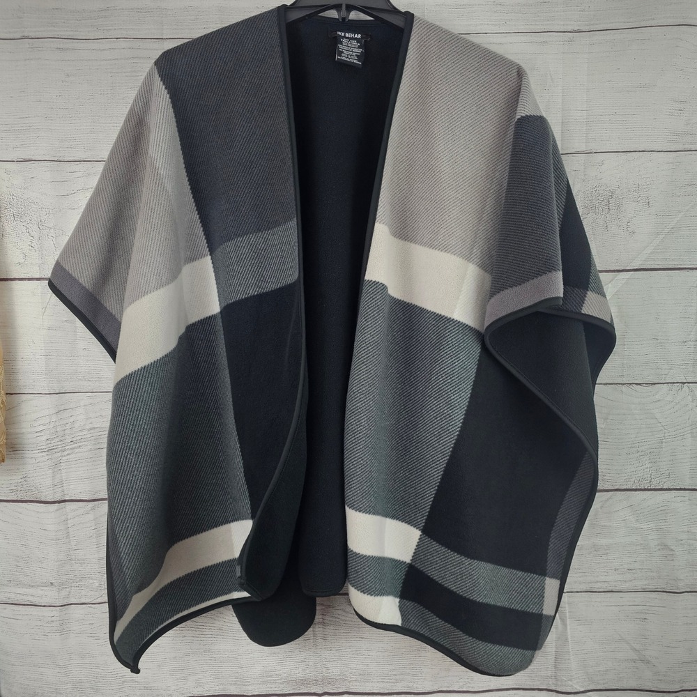 Ike Behar One Size Open Front Cape Shawl Poncho Black Gray White Plaid 1576